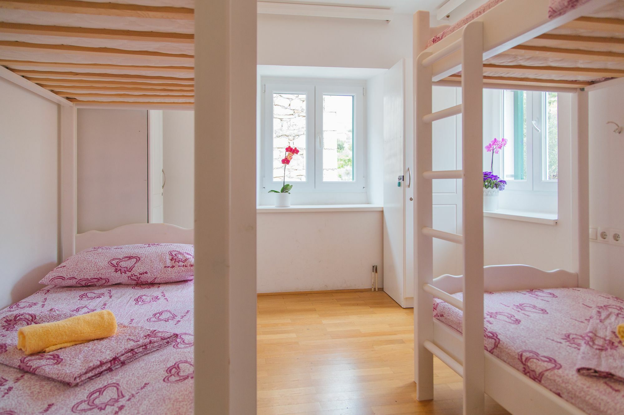 Cheap Sleep Marinero (Adults Only) Hostel Χβαρ Εξωτερικό φωτογραφία